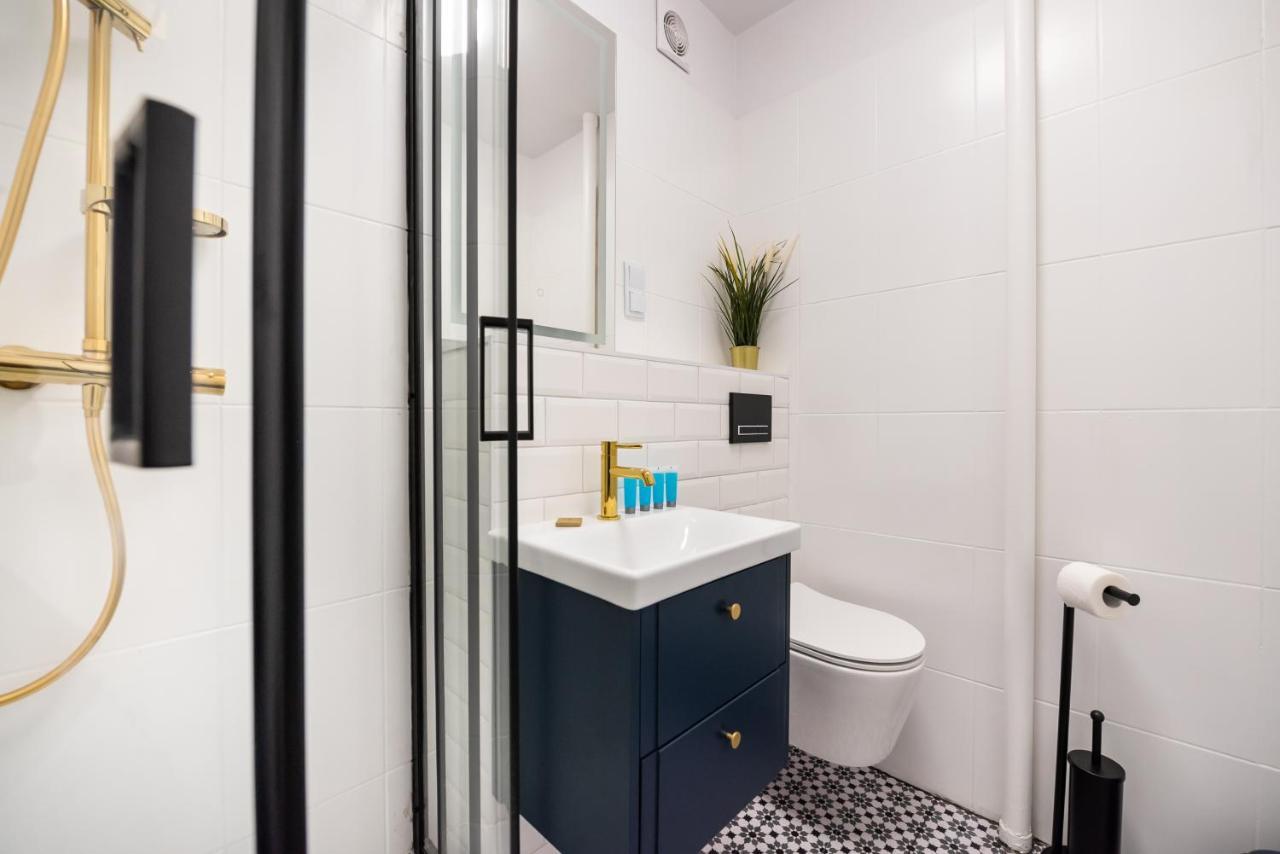 Metro Dworzec Gdanski Elegant Studio Daire Varşova Dış mekan fotoğraf